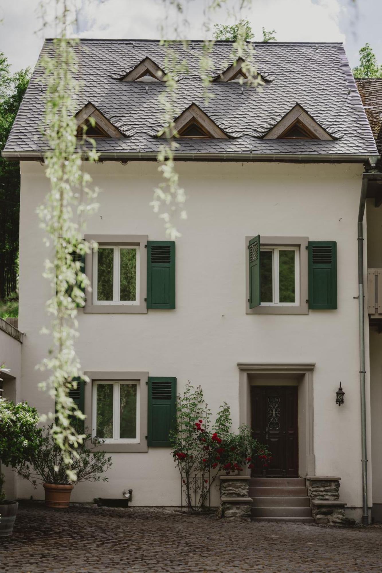 Alte Baeckerei Apartment Bescheid Exterior photo